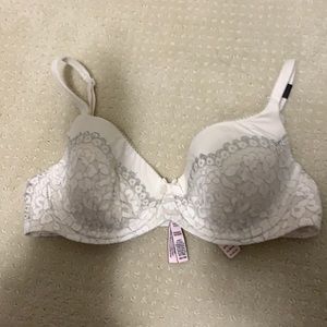 New white and silver VS bra with tags! 36c